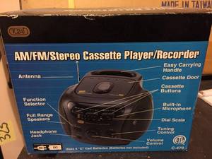 lot 331 image: Vintage Tozaj AM  FM  Cassette Player Recorder