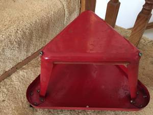 lot 362 image: Rolling Metal Shop Stool