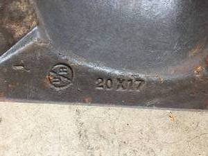 lot 367 image: Cast Iron Sink