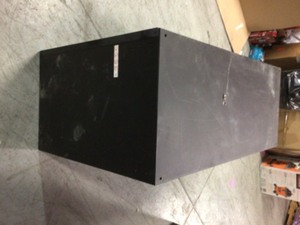lot 111 image: Husky 8 Drawers tool box cabinet  missing one door and have some scratchs and dents review the pictures