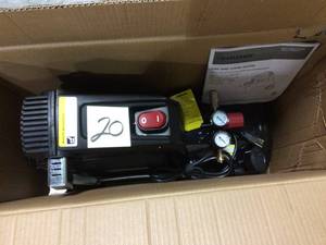 lot 20 image: 8G 150 PSI Hotdog Air Compressor by Husky WORKING CONDITION SEE PICS 