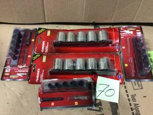 lot 70 image: MIX LOT OF HUSKY SOCKET SET