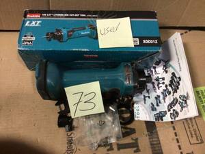 lot 73 image: 18-Volt LXT Lithium-Ion Cordless Cut-Out Tool (Tool-Only) by Makita  USED