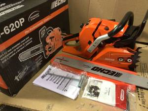 lot 93 image: 18 in. 59.8 cc Gas 2-Stroke Cycle Chainsaw by ECHO