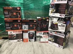 lot 118 image: LOT OF 10 POWER STATIONS (ENGINE STARTERS) (BLACK AND DECKER AND OTHER BRANDS) CUSTOMER RETURNS)