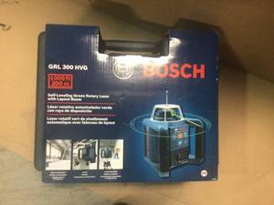 lot 104 image: Bosch GRL 300 HVG Green Beam Self-Leveling Horizontal & Vertical Rotary Laser #BSH-0601061711 in good conditions