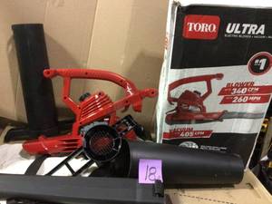 lot 18 image: Ultra 260 MPH 340 CFM Electric 12 Amp BlowerVacuumMulcher by Toro