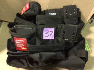 lot 37 image: Husky Black Carpenterselectriciansframers Tool Belt With Suspenders in good conditions 