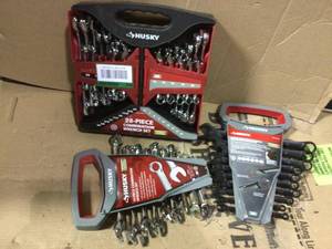 lot 82 image: Combination Wrench Set (28-Piece) by Husky