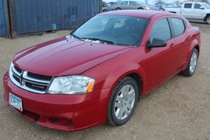 lot 6871 image: 2013 Dodge Avenger SE