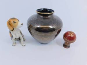 Black & Gold Vase  Vintage 5-12 oz. Cricket Ball with Stand  Ceramic Dog