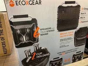 lot 25 image: ECOXGEAR STEREO BLUETOOTH SPEAKER
