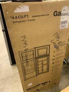 lot 60 image: GALANZ 4.6 CU FT REFRIGERATOR