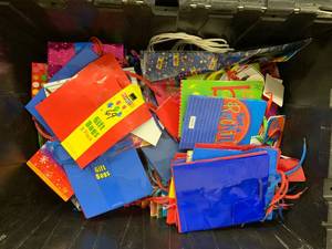 lot 64 image: BOX OF ASSORTED GIFT BAGSBOXES