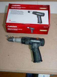 Vibration Damped Medium Stroke Air Hammer by Husky- used
