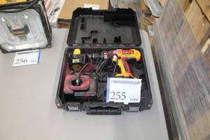 lot 255 image: DeWalt 12V Cordless Heavy Duty DriverDrill DW980, Battery, Charger, Case
