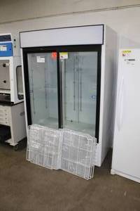 lot 39 image: Norlake Commercial Sliding Glass Door Reach-In Refrigerator 53 48-cu.ft. 8-Shelf GR48S
