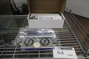 lot 64 image: Restek Double Position Baseplate Super-Clean Gas Filter Kit (in box)