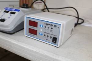lot 68 image: Analytical Sales & Products, Inc. Cold Sleeve-30 HeaterCooler Temperature Controller PTC050