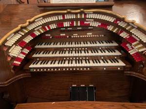Theater Pipe Organ