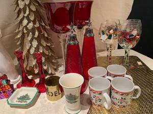 Table of Christmas items