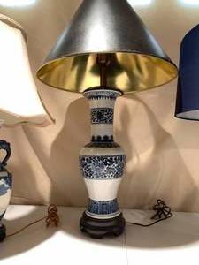 Blue and white pottery lamps
