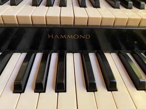 Hammond Organ with Leslie Speaker AND Sideman