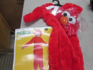 lot 28 image: 2T Elmo Costume...