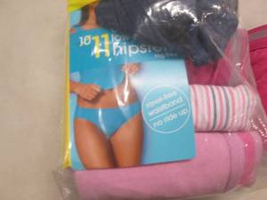 lot 29 image: Large Pack of Size 9 Ladies Hipster...
