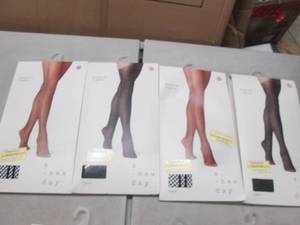 lot 42 image: 4 Pairs Fashion Tight LXL...