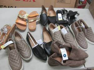 lot 57 image: Lot of Assorted Ladies Shoes NWT...