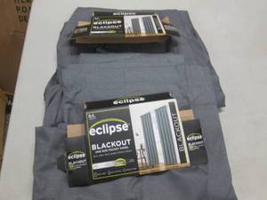lot 60 image: 2 Eclipse Blackout Panels 42x84 inc...