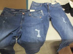 lot 63 image: Size 12 &14 Regular Universal Threa...