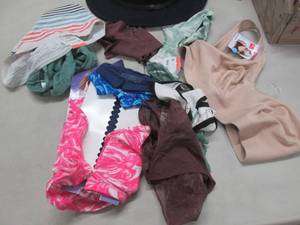 lot 74 image: Small & XS Panties, Black hat, Bra...
