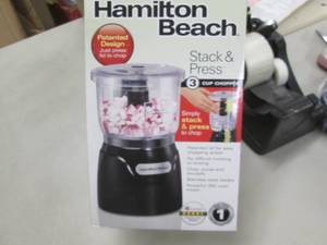 lot 76 image: Hamilton Beach 3 Cup Chopper...