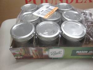 lot 85 image: 9 Ball Wide Mouth Pint Jars...