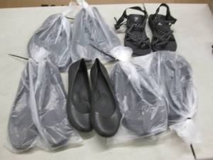 lot 103 image: 6 pr Assorted Sizes NWT Ladies Shoe...