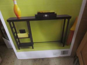 lot 106 image: Room Essentials Adjustable Storage ...