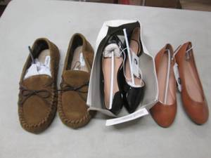 lot 145 image: Size 10 Slippers, Size 9 & 7 Ladies...