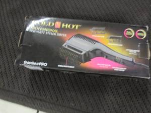 lot 157 image: GoldN Hot Professional 1875 Watt St...