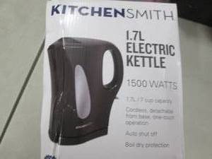 lot 166 image: KitchenSmith 1.7 L Electric Kettle...