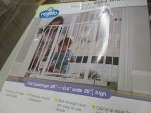 lot 168 image: Regalo Wall Safe Extra Wide Safety ...