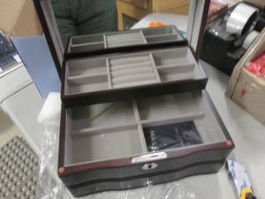 lot 184 image: Large Jewelry Box...