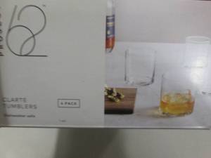 lot 229 image: 8- 12.5 fl oz Project 62 Clarte Tum...