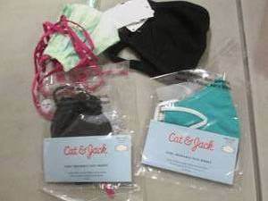 lot 241 image: 4 pks Assorted Sized Reusable Cloth...