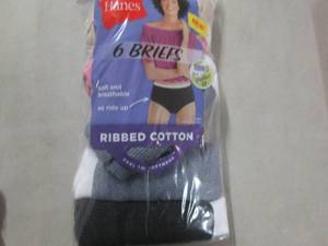 lot 242 image: 6 Hanes Size 6 Ladies Briefs...