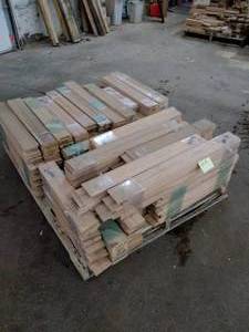 lot 19 image: Red Oak 516 Beaded Wainscot (3 14 W x 1-3 Lengths)