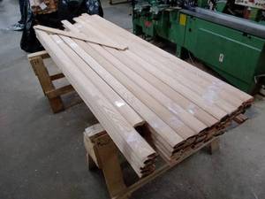 lot 30 image: Crown Moulding (3 12 W x 750 LF)