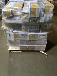 Pallet with assorted Hampton Bay Lighting see pictures