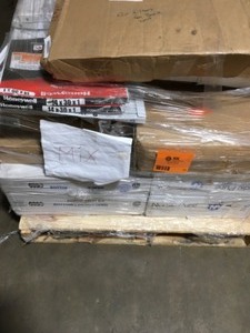 Pallet with assorted Furnace Filters see pictures